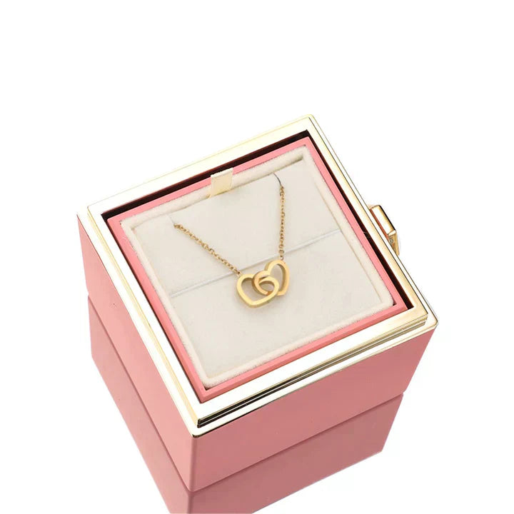 💖 Colar Dois Corações com Rosa Eternizada + Nomes Gravados!