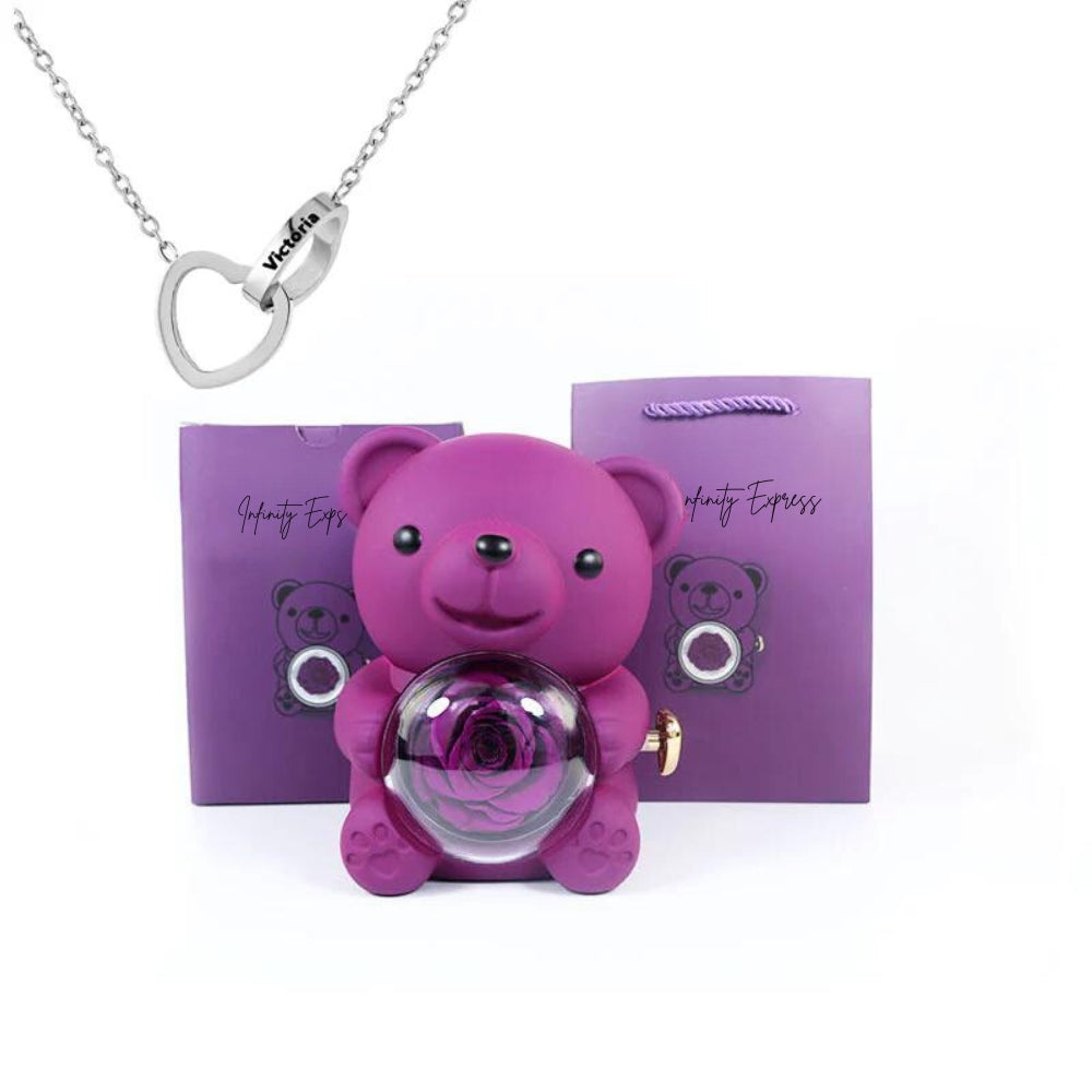 Colar Dueto de Amor & Urso com Rosa Eternizada + Nomes Gravados!🧸