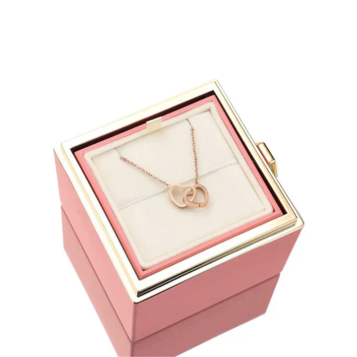 💖 Colar Dois Corações com Rosa Eternizada + Nomes Gravados!
